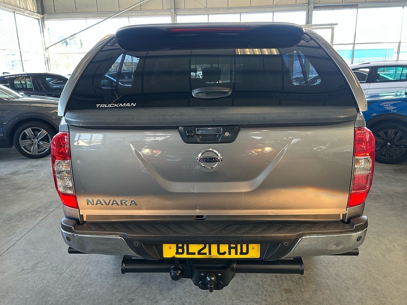 Nissan Navara 2.3 dCi Tekna Pickup Double Cab 4dr Diesel Auto 4WD Euro 6 (190 ps) - U10829
