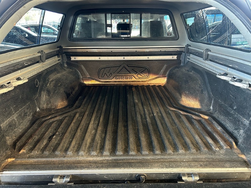 Nissan Navara 2.3 dCi Tekna Pickup Double Cab 4dr Diesel Auto 4WD Euro 6 (190 ps) - U10829