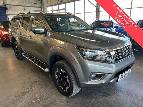 Nissan Navara 2.3 dCi Tekna Pickup Double Cab 4dr Diesel Manual 4WD Euro 6 (s/s) (190 ps)