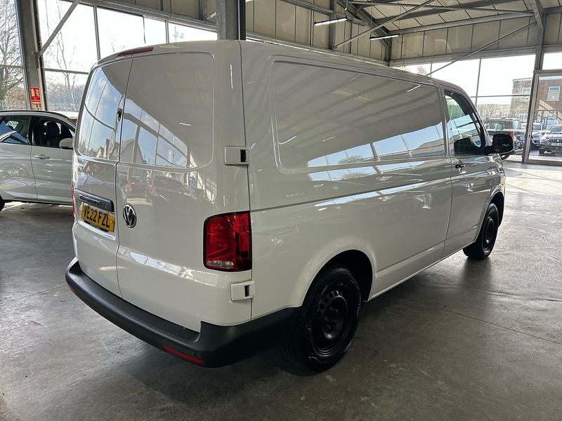 Volkswagen Transporter 2.0 TDI T28 Startline Panel Van 5dr Diesel Manual FWD SWB Euro 6 (s/s) (110 ps) - U10832