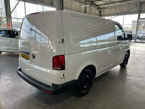 Volkswagen Transporter 2.0 TDI T28 Startline Panel Van 5dr Diesel Manual FWD SWB Euro 6 (s/s) (110 ps) - U10832