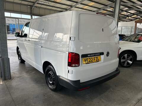 Volkswagen Transporter 2.0 TDI T28 Startline Panel Van 5dr Diesel Manual FWD SWB Euro 6 (s/s) (110 ps) - U10832