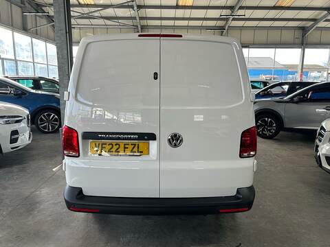 Volkswagen Transporter 2.0 TDI T28 Startline Panel Van 5dr Diesel Manual FWD SWB Euro 6 (s/s) (110 ps) - U10832