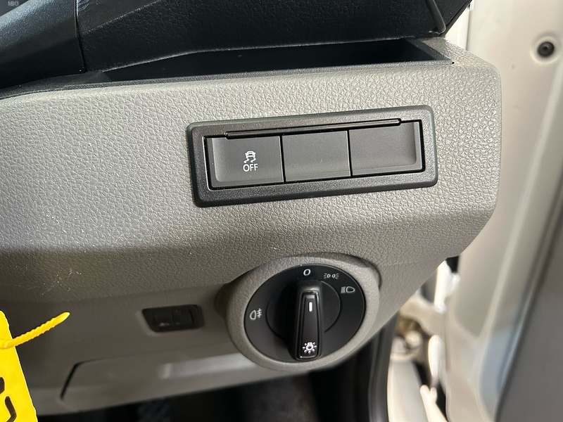 Volkswagen Transporter 2.0 TDI T28 Startline Panel Van 5dr Diesel Manual FWD SWB Euro 6 (s/s) (110 ps) - U10832
