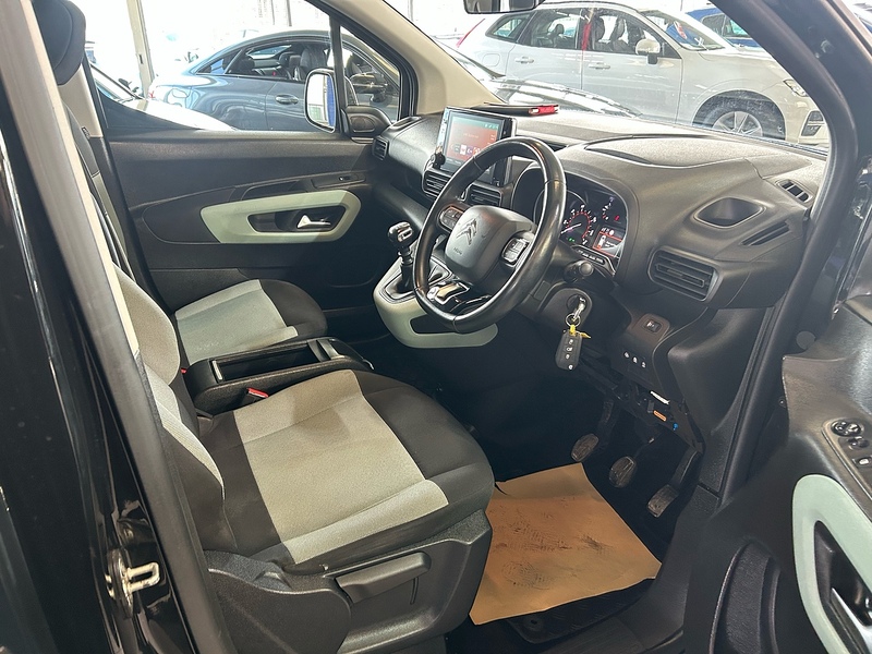 Citroen Berlingo PureTech Flair - U10836