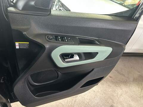 Citroen Berlingo PureTech Flair - U10836