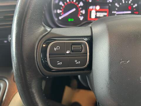 Citroen Berlingo PureTech Flair - U10836