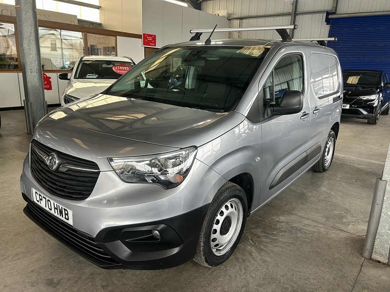 Vauxhall Combo 1.5 Turbo D 2000 Edition Panel Van 4dr Diesel Auto L1 H1 Euro 6 (s/s) (130 ps) - U10839