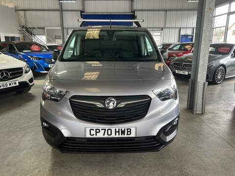 Vauxhall Combo 1.5 Turbo D 2000 Edition Panel Van 4dr Diesel Auto L1 H1 Euro 6 (s/s) (130 ps) - U10839