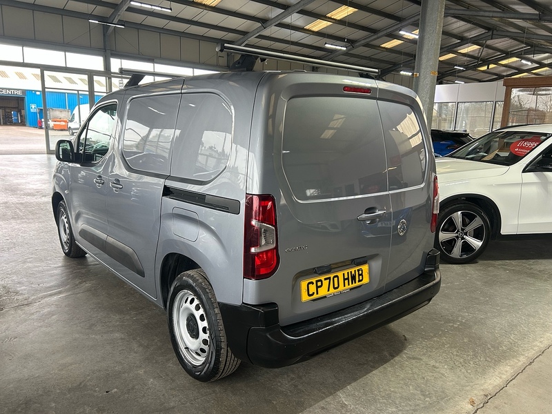 Vauxhall Combo 1.5 Turbo D 2000 Edition Panel Van 4dr Diesel Auto L1 H1 Euro 6 (s/s) (130 ps) - U10839