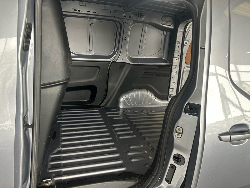 Vauxhall Combo 1.5 Turbo D 2000 Edition Panel Van 4dr Diesel Auto L1 H1 Euro 6 (s/s) (130 ps) - U10839