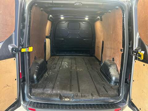Ford Transit Custom 2.0 300 EcoBlue Limited Panel Van 5dr Diesel Auto L2 H1 Euro 6 (s/s) (130 ps) - U10841