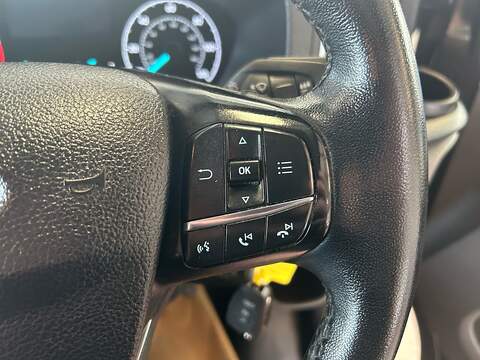 Ford Transit Custom 2.0 300 EcoBlue Limited Panel Van 5dr Diesel Auto L2 H1 Euro 6 (s/s) (130 ps) - U10841