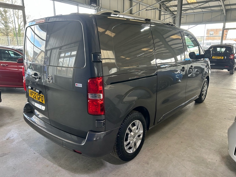 Vauxhall Vivaro 1.5 Turbo D 2700 Sportive Panel Van 6dr Diesel Manual L1 H1 Euro 6 (s/s) (120 ps) - U10843