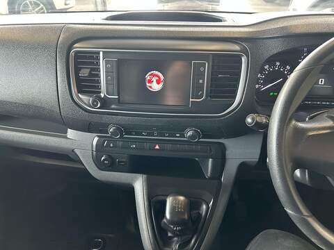 Vauxhall Vivaro 1.5 Turbo D 2700 Sportive Panel Van 6dr Diesel Manual L1 H1 Euro 6 (s/s) (120 ps) - U10843