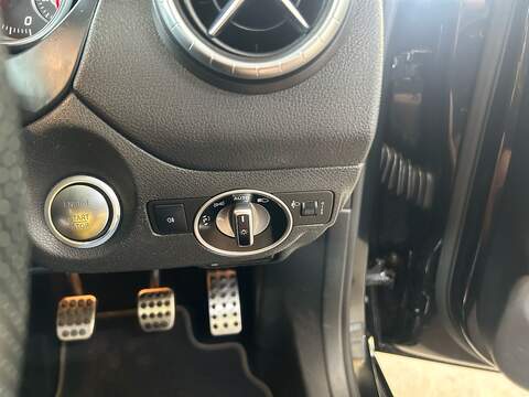 Mercedes-Benz CLA 1.6 CLA180 AMG Line Edition Coupe 4dr Petrol Manual Euro 6 (s/s) (122 ps) - U10855