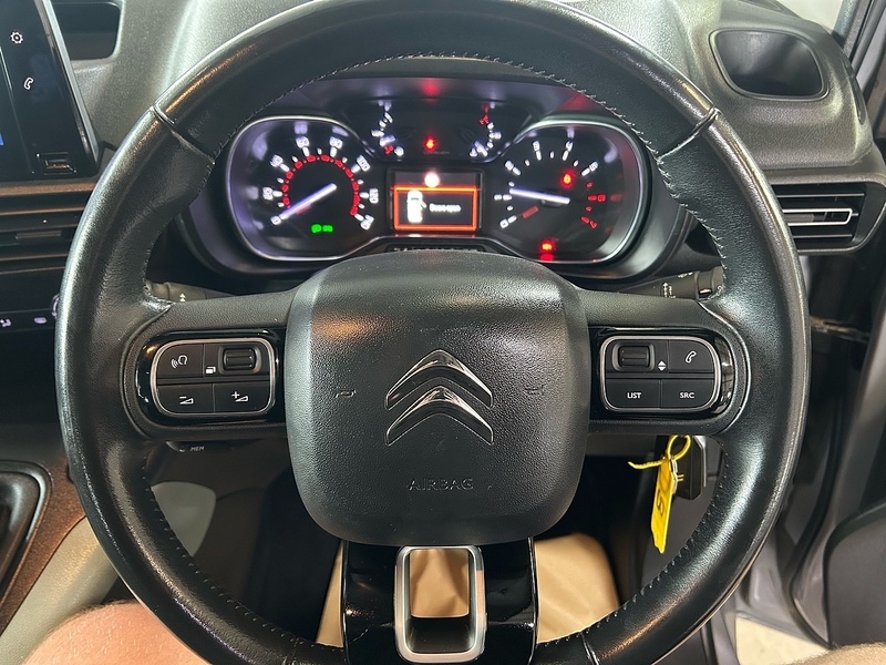 Citroen Berlingo 1.2 PureTech Flair XL MPV 5dr Petrol Manual Euro 6 (s/s) (110 ps) - U10856