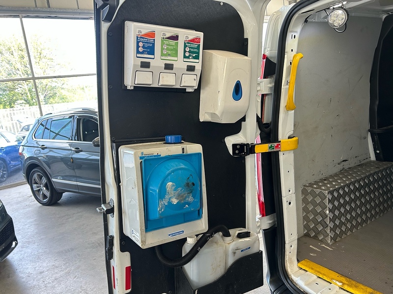 Ford Transit Custom 2.0 320 EcoBlue Leader Crew Van Double Cab 5dr Diesel Manual L1 H1 Euro 6 (s/s) (105 ps) - U10860