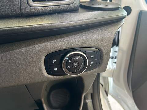 Ford Transit Custom 2.0 320 EcoBlue Leader Crew Van Double Cab 5dr Diesel Manual L1 H1 Euro 6 (s/s) (105 ps) - U10860