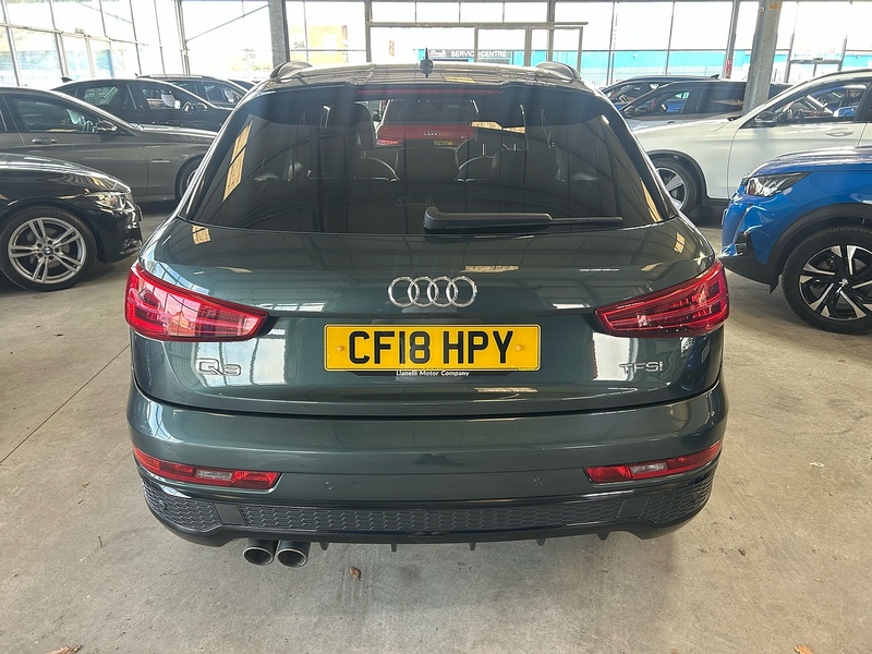 Audi Q3 1.4 TFSI CoD Black Edition SUV 5dr Petrol S Tronic Euro 6 (s/s) (150 ps) - U10867