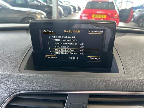 Audi Q3 1.4 TFSI CoD Black Edition SUV 5dr Petrol S Tronic Euro 6 (s/s) (150 ps) - U10867