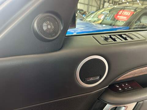 Land Rover Discovery TD V6 HSE Luxury - U10874