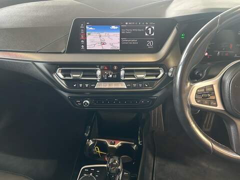 BMW 1 Series 1.5 118i M Sport (LCP) Hatchback 5dr Petrol DCT Euro 6 (s/s) (136 ps) - U10877