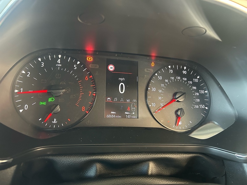 Renault Captur 1.3 TCe Iconic SUV 5dr Petrol Manual Euro 6 (s/s) (130 ps) - U10889