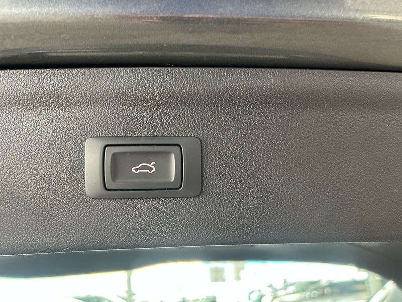 Audi Q3 1.4 TFSI CoD S line Edition SUV 5dr Petrol S Tronic Euro 6 (s/s) (150 ps) - U10895