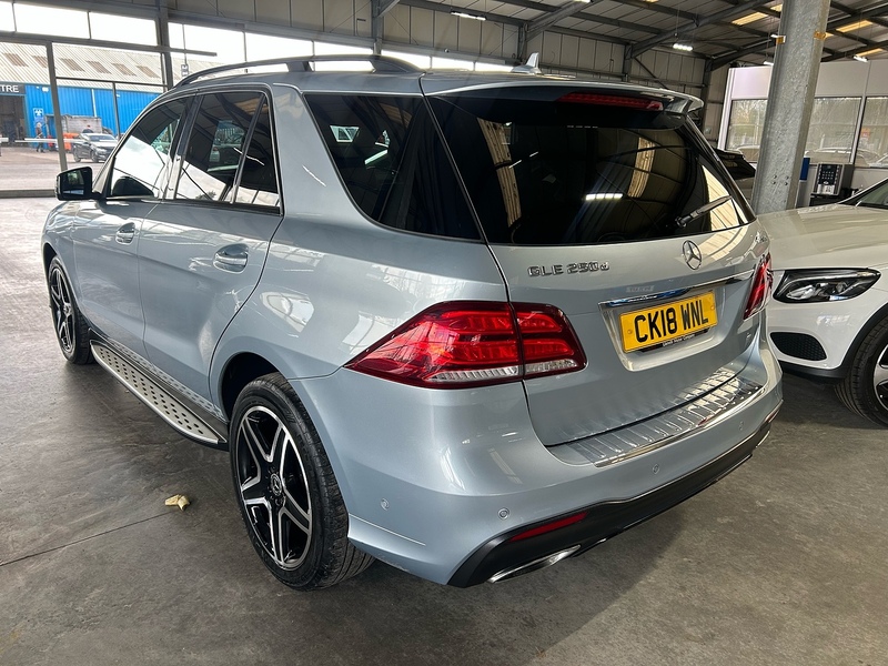 Mercedes-Benz GLE 2.1 GLE250d AMG Night Edition SUV 5dr Diesel G-Tronic 4MATIC Euro 6 (s/s) (204 ps) - U10908