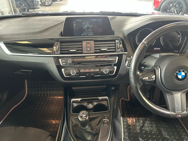 BMW 2 Series 1.5 218i M Sport Convertible 2dr Petrol Manual Euro 6 (s/s) (136 ps) - U10916