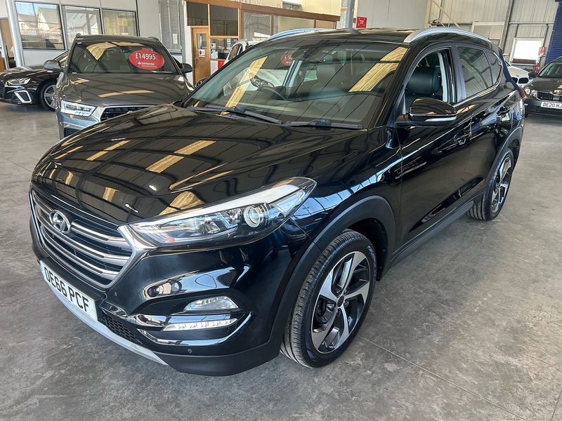 Hyundai TUCSON 1.7 CRDi Blue Drive Premium SUV 5dr Diesel DCT Euro 6 (s/s) (141 ps) - U10928