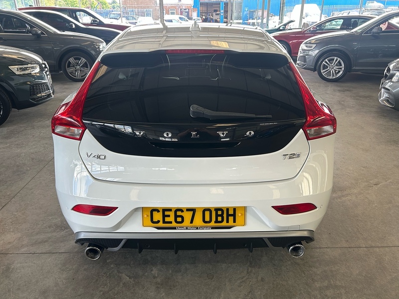 Volvo V40 2.0 T2 R-Design Pro Hatchback 5dr Petrol Manual Euro 6 (s/s) (122 ps) - U10939