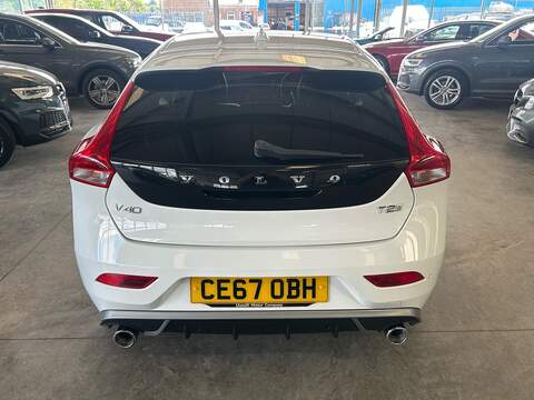 Volvo V40 2.0 T2 R-Design Pro Hatchback 5dr Petrol Manual Euro 6 (s/s) (122 ps) - U10939