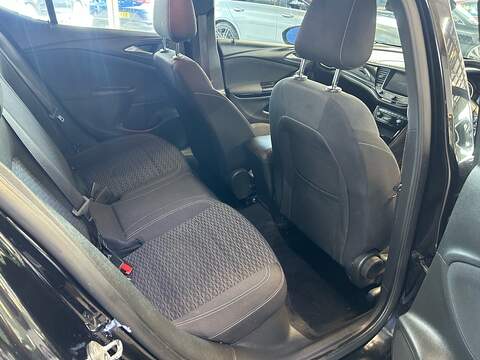 Vauxhall Astra 1.4i Turbo SRi Nav Hatchback 5dr Petrol Manual Euro 6 (150 ps) - U10943