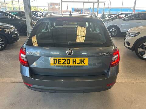 Skoda Octavia 2.0 TDI SE Technology Estate 5dr Diesel Manual Euro 6 (s/s) (150 ps) - U10947