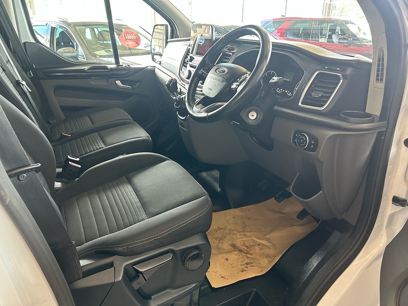 Ford Transit Custom 2.0 300 EcoBlue Limited Panel Van 5dr Diesel Manual L2 H1 Euro 6 (s/s) (130 ps) - U10953