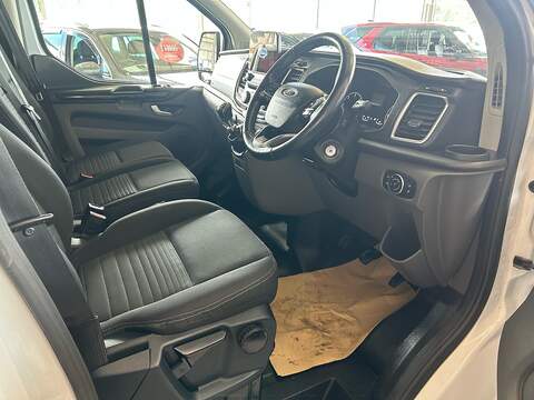 Ford Transit Custom 2.0 300 EcoBlue Limited Panel Van 5dr Diesel Manual L2 H1 Euro 6 (s/s) (130 ps) - U10953