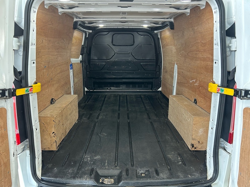 Ford Transit Custom 2.0 300 EcoBlue Limited Panel Van 5dr Diesel Manual L2 H1 Euro 6 (s/s) (130 ps) - U10953