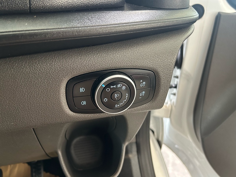Ford Transit Custom 2.0 300 EcoBlue Limited Panel Van 5dr Diesel Manual L2 H1 Euro 6 (s/s) (130 ps) - U10953