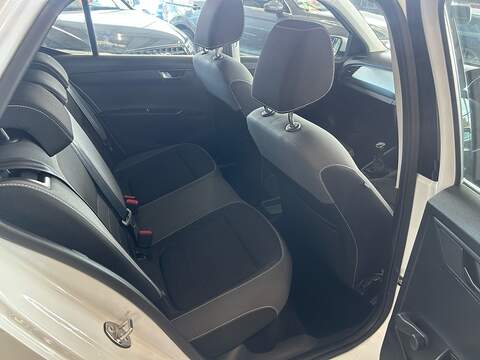 Skoda Fabia 1.0 TSI SE Hatchback 5dr Petrol Manual Euro 6 (s/s) (95 ps) - U10957