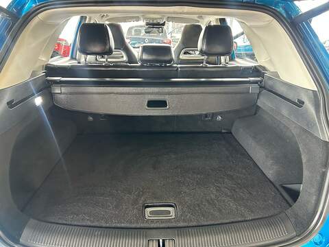 MG MG HS 1.5 T-GDI Exclusive SUV 5dr Petrol DCT Euro 6 (s/s) (162 ps) - U10958