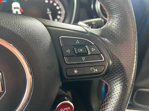 MG MG HS 1.5 T-GDI Exclusive SUV 5dr Petrol DCT Euro 6 (s/s) (162 ps) - U10958