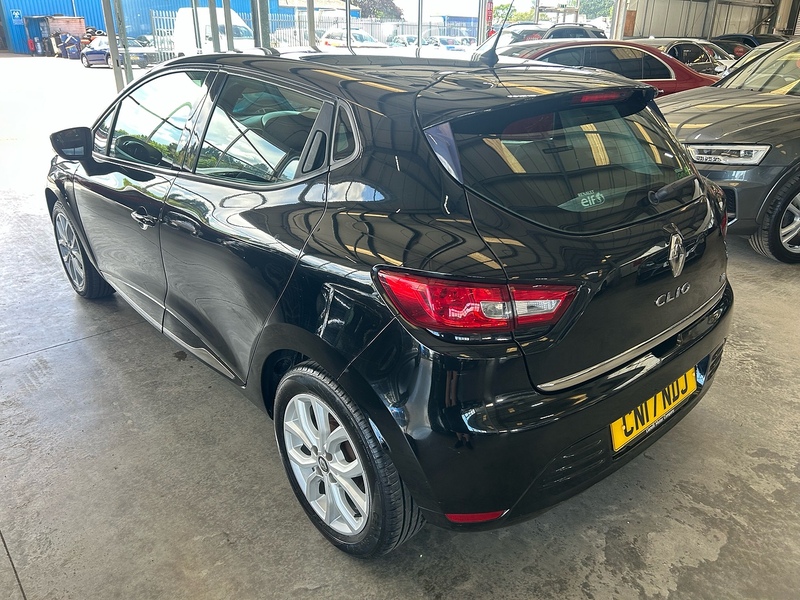 Renault Clio 0.9 TCe Dynamique Nav Hatchback 5dr Petrol Manual Euro 6 (s/s) (90 ps) - U10964