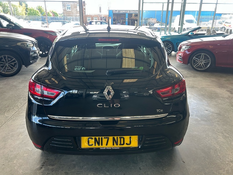 Renault Clio 0.9 TCe Dynamique Nav Hatchback 5dr Petrol Manual Euro 6 (s/s) (90 ps) - U10964