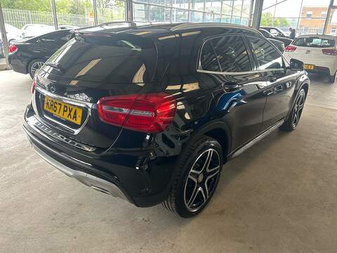 Mercedes-Benz GLA 2.1 GLA220d AMG Line (Premium) SUV 5dr Diesel 7G-DCT 4MATIC Euro 6 (s/s) (177 ps) - U10965