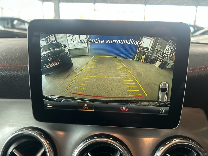 Mercedes-Benz GLA 2.1 GLA220d AMG Line (Premium) SUV 5dr Diesel 7G-DCT 4MATIC Euro 6 (s/s) (177 ps) - U10965