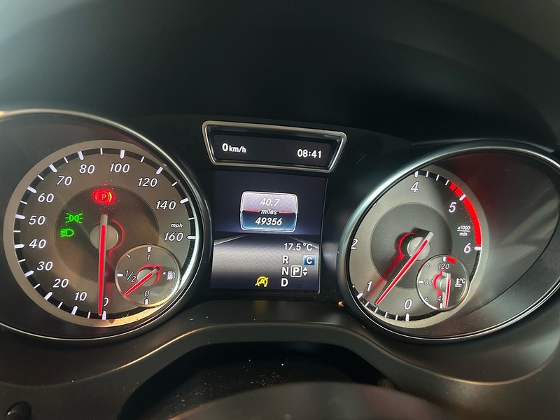 Mercedes-Benz GLA 2.1 GLA220d AMG Line (Premium) SUV 5dr Diesel 7G-DCT 4MATIC Euro 6 (s/s) (177 ps) - U10965