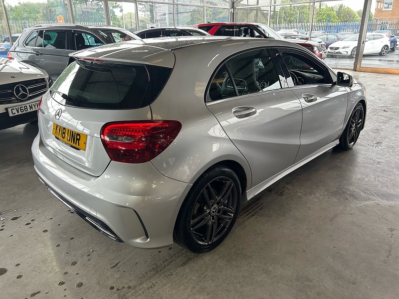 Mercedes-Benz A Class 2.1 A200d AMG Line Hatchback 5dr Diesel 7G-DCT Euro 6 (s/s) (136 ps) - U10973