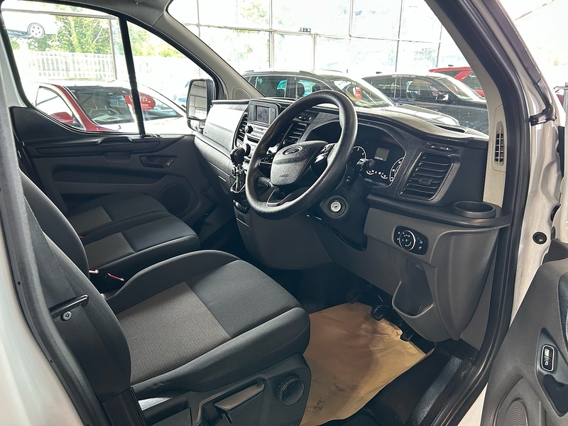 Ford Transit Custom 320 EcoBlue Leader - U10974